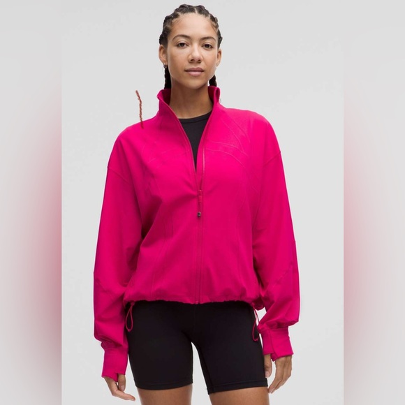 H187. Lululemon Define Relaxed-Fit Jacket * Luon
Size 4
Passionate - Picture 1 of 8